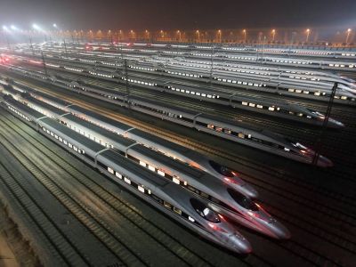 Скоростные поезда в Китае. Фото:  EPA/STR