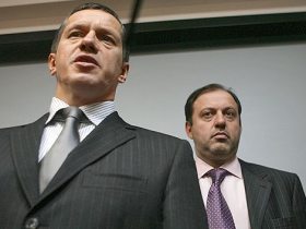 Юрий Трутнев (слева) и Олег Митволь. Фото с сайта kommersant.ru